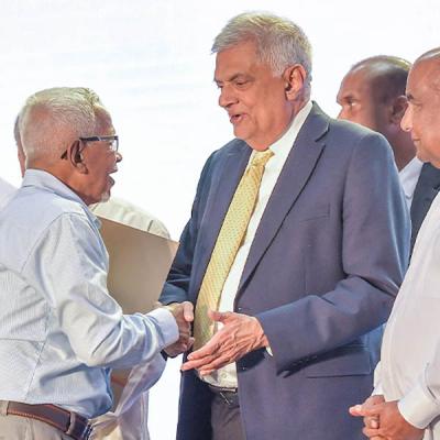 අද ඔබට ලැබෙන ඔප්පුව උකස් කරන්න එපා - රනිල්