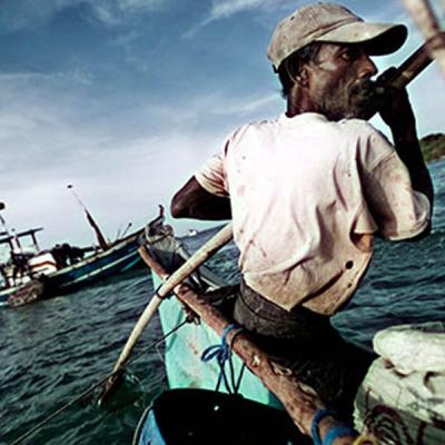 ධීවර සහ නාවික ප්‍රජාවට රතු නිවේදන