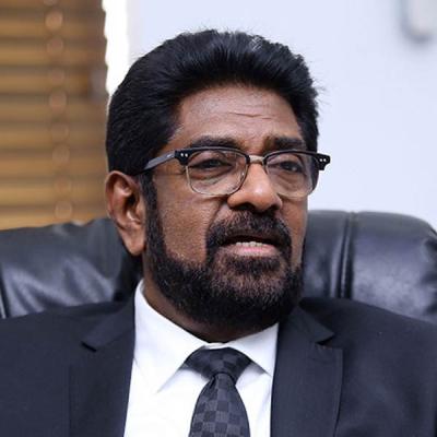 කෙහෙළියගේ සමීපතමයන් ගේ ගිණුම් ගැනත් සොයයි