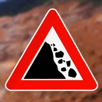 දිස්ත්‍රික්ක තුනකට අනතුරු ඇඟවීම්