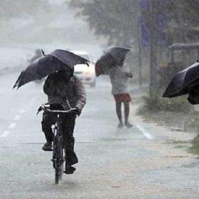 ඇතැම් ප්‍රදේශවලට මි.මී. 100 ඉක්මවූ තද වැසි