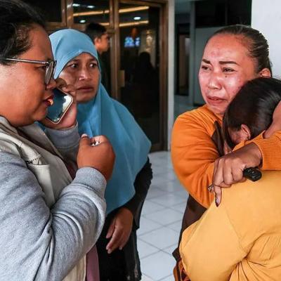 මගී නෞකාවක් පෙරළි සිව්දෙනෙකු මියයයි - 38ක් අතුරුදහන්