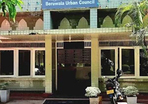 මාලිමාවට සහාය දුන් සජබ 6කගේ පක්ෂ සාමාජිකත්වය අත්හිටුවයි