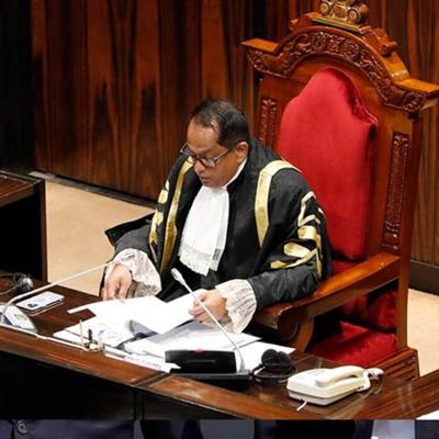 අරුණ ජයසේකරට එරෙහි විශ්වාසභංගය ගැන කථානායක තීරණය මෙන්න