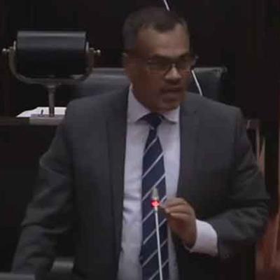 සියයට 15 බද්ද ගැන ඇමති අනිල් පහදයි