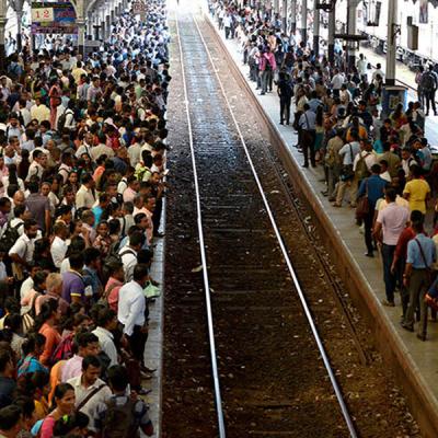 වර්ජනයට දින 4යි : දුම්රිය 20ක් අදත් නෑ