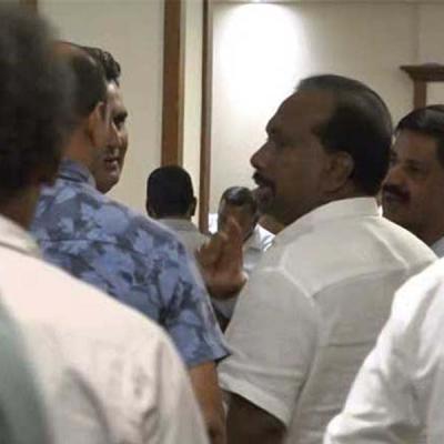 රනිල් දිනවන්න අලුත් පක්ෂයක් ලබන සතියේ එළියට