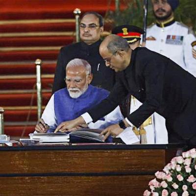 මෝදි තෙවැනි වරටත් අගමැති ලෙස දිවුරුම් දෙයි