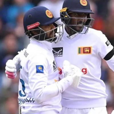 එංගලන්ත පන්දු යවන්නෝ ශ්‍රී ලංකා පළමු ඉනිම ලකුණු 236කට සීමා කරයි