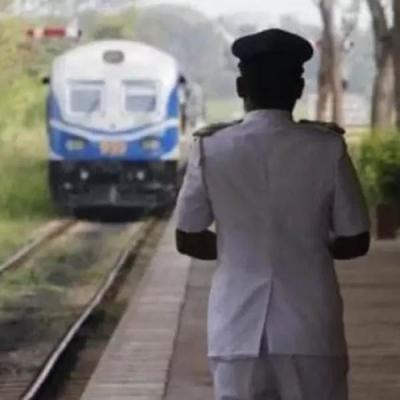 වර්ජනය නිසා හෙට කාර්යාල දුම්රිය ධාවනයට මොකද වෙන්නේ?