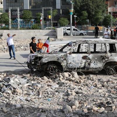 ඊශ්‍රායලය සහ ඉරානය සටන් විරාමයකට එකඟයි ට්‍රම්ප් කියයි - සටන් විරාමයක් නෑ ඉරානය කියයි