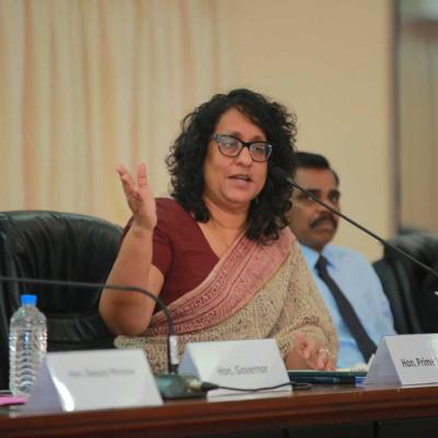 ඉතිහාසය, සෞන්දර්ය විෂයන් ඉවත් වෙයි ද? අගමැතිනිය පිළිතුරු දෙයි