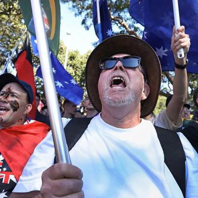 සංක්‍රමණ විරෝධී රැල්ලක් : දහස් ගණන් ඕස්ට්‍රේලියානු ජාතිකයන් එකතු වෙලා