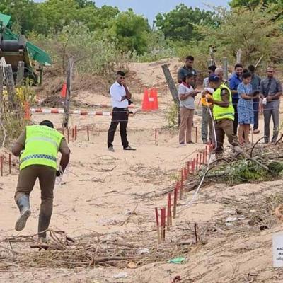 සාම්පුර් වෙරලින් හමුවුයේ සමුහ මිනීවලක්දැයි සෙවීමට මුදල් අනුමත නෑ