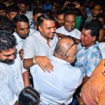 ලීසිං ක්‍රමයට හාල් දීලා ණය ගෙව්වෙ නැත්තම් බත් මුට්ටියත් උස්සයි -නාමල් රාජපක්ෂ