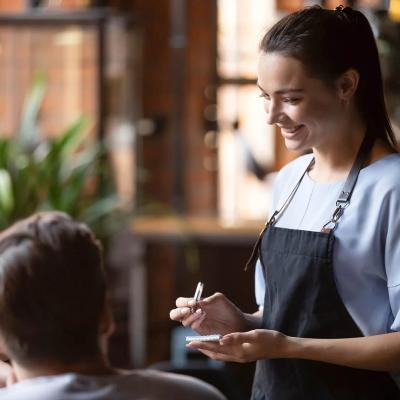 කාන්තාවන් රාත්‍රී කාලයේ සනීපාරක්ෂක සහ ආහාර පිළිගන්වන සේවයේ යෙදවීමට තිබූ බාධා ඉවත් කරමින් ගැසට්ටුවක්