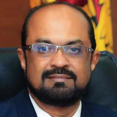 බලශක්ති ඇමති කුමාර ජයකොඩි සහ අමාත්‍යාංශ ලේකම් ඉල්ලා අස්වෙති