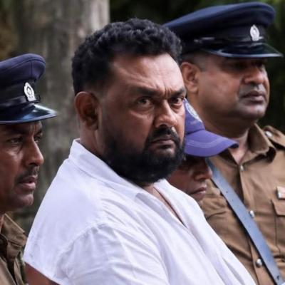 ගිනිගත් රැඳවුම් මධ්‍යස්ථානයේ අධ්‍යක්ෂ රිමාන්ඩ්