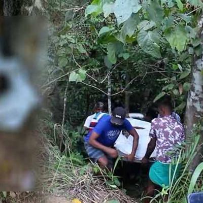 පැහැරගත් චීන ජාතිකයාගේ මළසිරුර ඇහැළියගොඩින් හමුවෙයි - රට පනින්න හැදූ චීන දෙන්නෙක් කොටුවෙයි