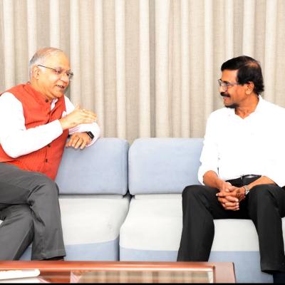 ටිල්වින්, ඉන්දියානු මහ කොමසාරිස් සන්තෝශ් ජා හමුවෙයි