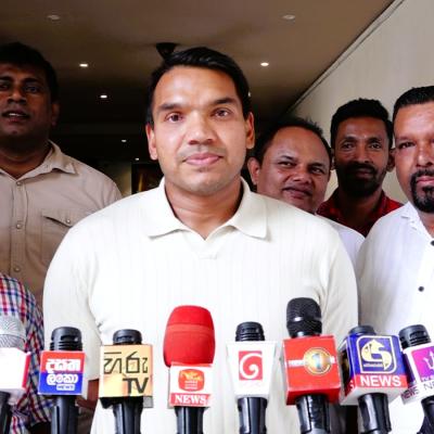 අද අපි ගමින් ගමට බැස්සම ජනාධිපතිවරයටත් ගමට බහින්න සිද්ධවෙලා-නාමල් රාජපක්ෂ